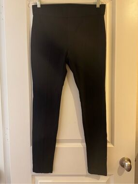 HUE Black Ponte Leggings with Tag